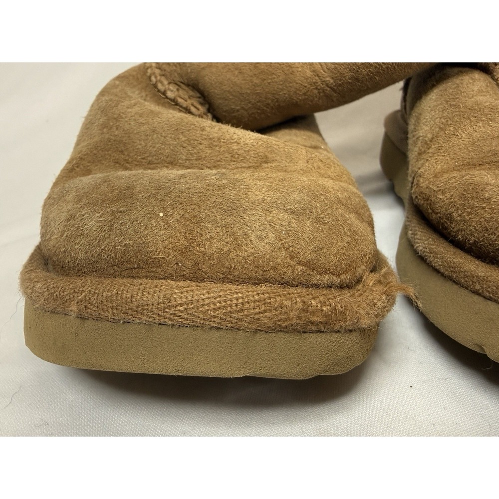 UGG Australia Classic Tall Chestnut Brown Suede Boots Youth Size 1 WORN - Picture 4 of 12